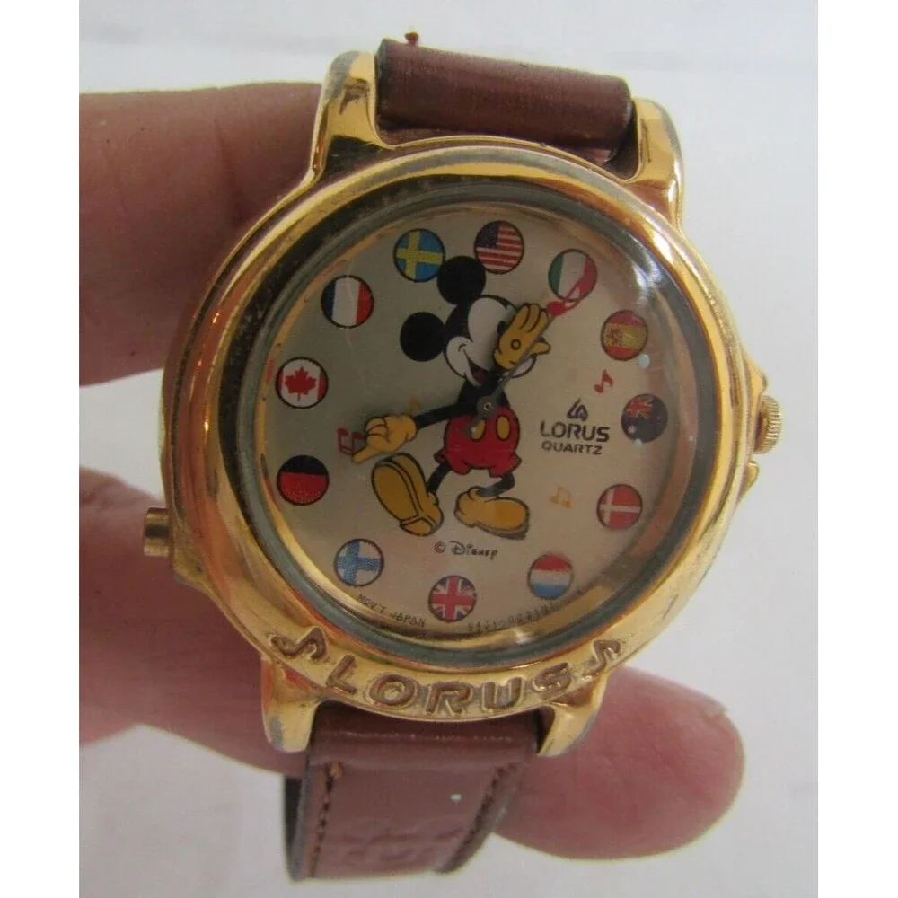 Disney Mickey Mouse Lorus Watch Christmas 1992 Gold Vintage Quartz
